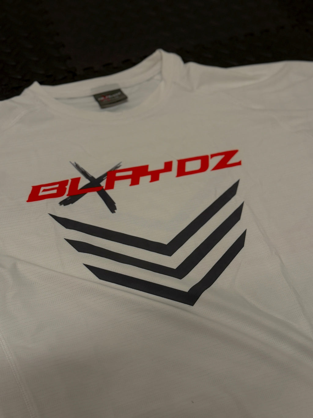 3er Set - Boxhandschuhe, Rashguard Shirt, Fightshort - Ghost Strike Collection