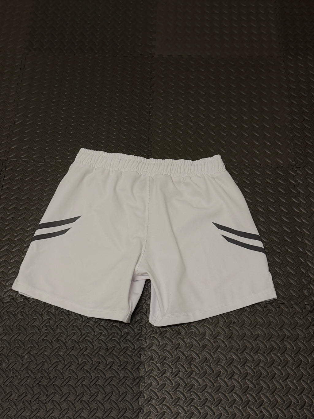 3er Set - Boxhandschuhe, Rashguard Shirt, Fightshort - Ghost Strike Collection
