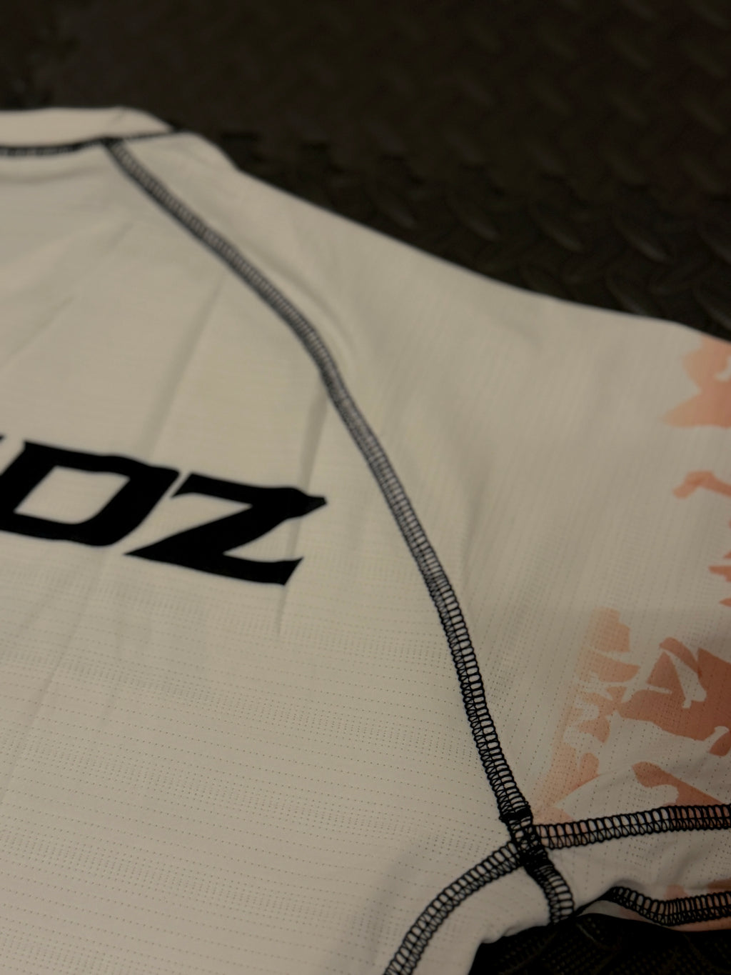 3er Set - Boxhandschuhe, Rashguard Shirt, Fightshort - Blaze Strike Collection