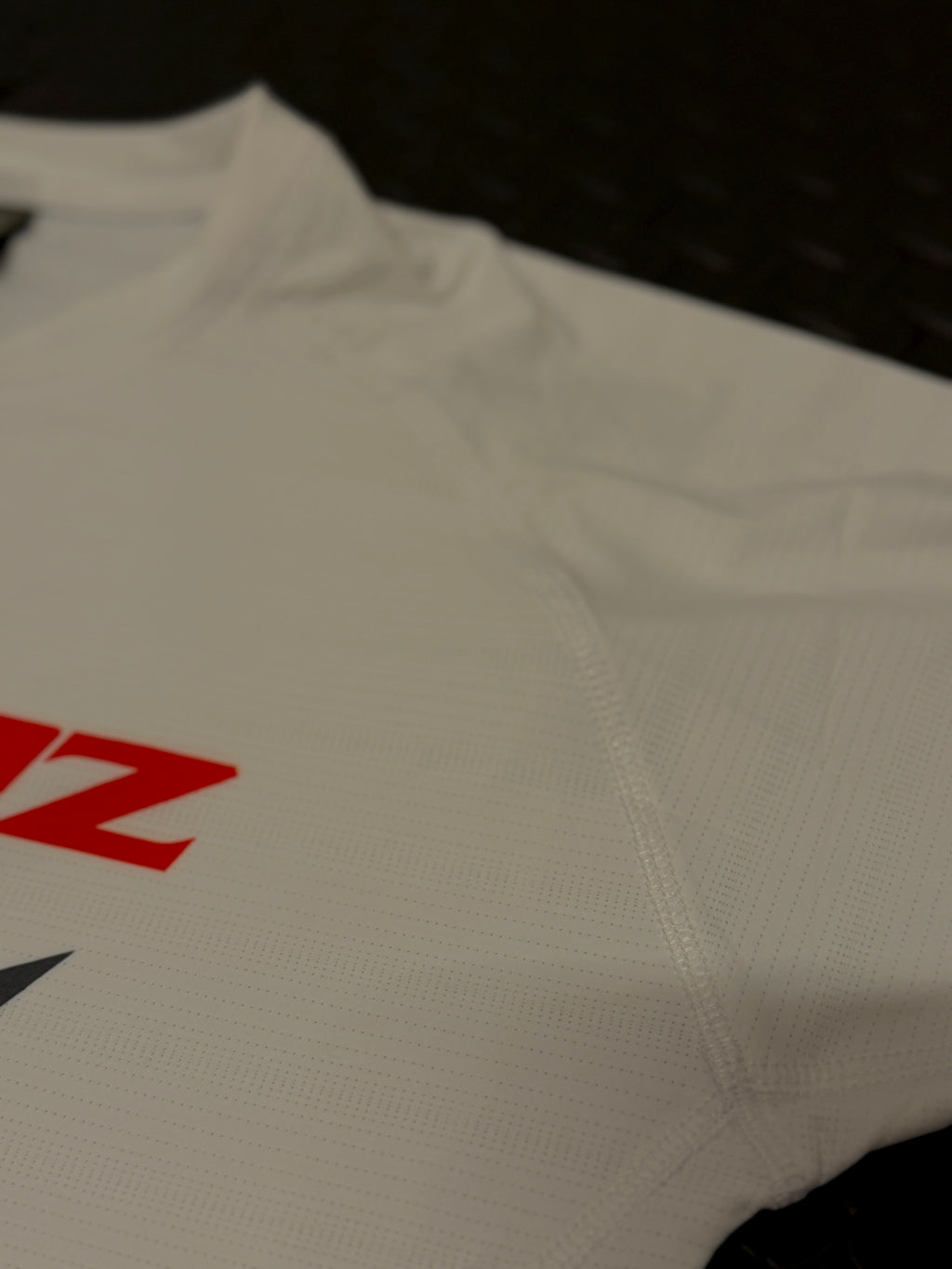 3er Set - Boxhandschuhe, Rashguard Shirt, Fightshort - Ghost Strike Collection