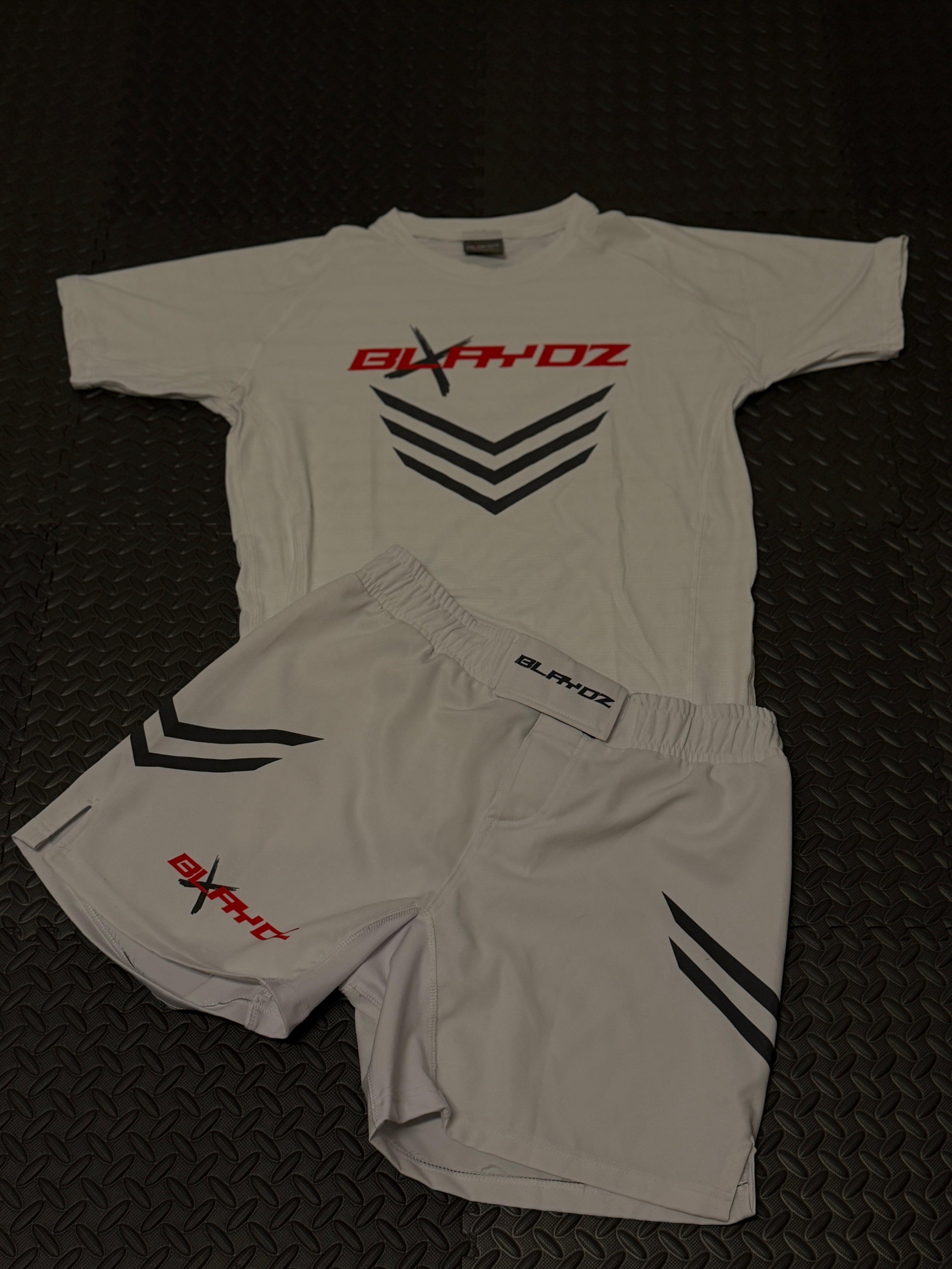 2er Set - Rashguard Shirt & Fightshort Set - Ghost Strike Collection