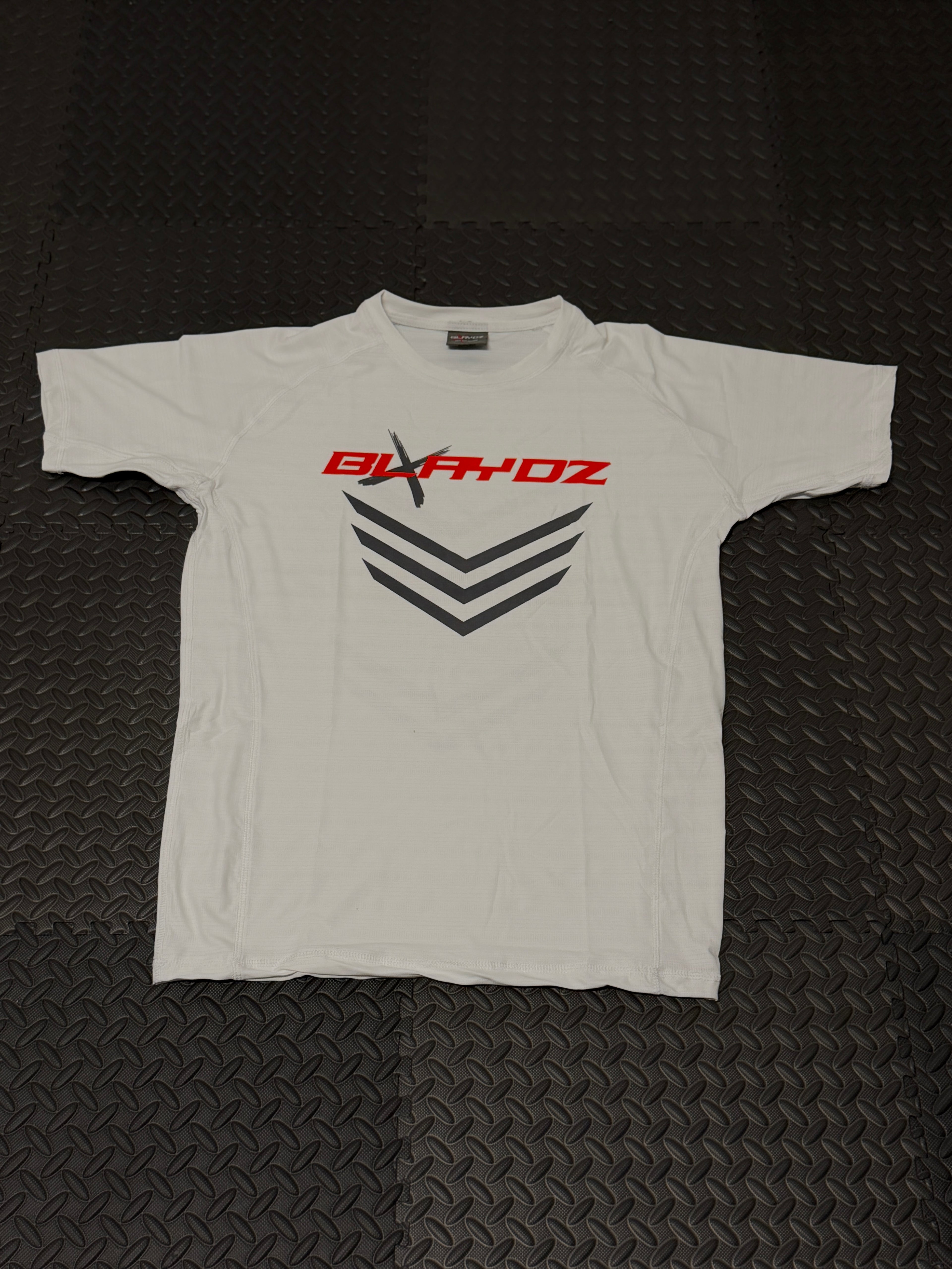 3er Set - Boxhandschuhe, Rashguard Shirt, Fightshort - Ghost Strike Collection